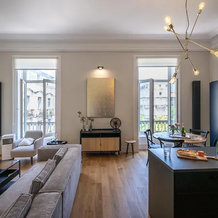 Le Danube Du Midi - élégance Et Cachet Au Coeur De L'ecusson Apartamento