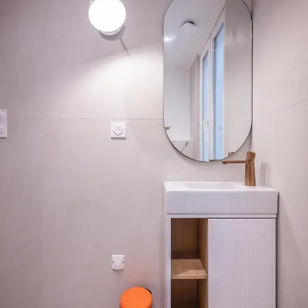 Appartement Le Danube Du Midi, Elegant T4, Clim, Centre Historique