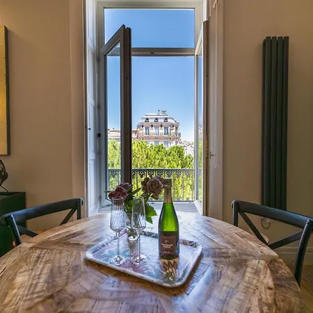Appartement Le Danube Du Midi, Elegant T4, Clim, Centre Historique