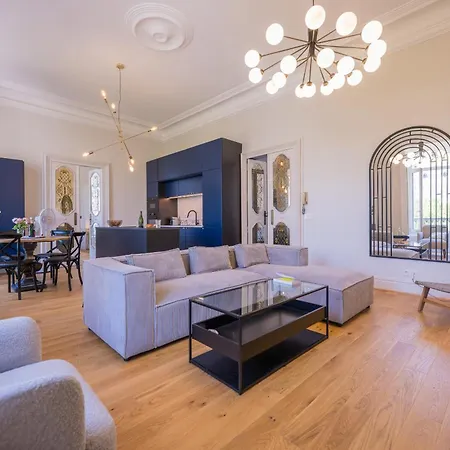 Appartement Le Danube Du Midi, Elegant T4, Clim, Centre Historique *