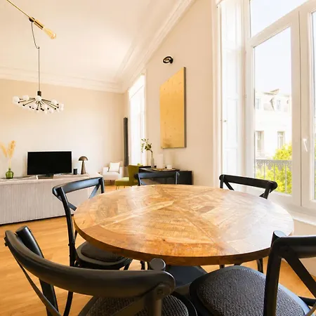 Appartement Le Danube Du Midi, Elegant T4, Clim, Centre Historique